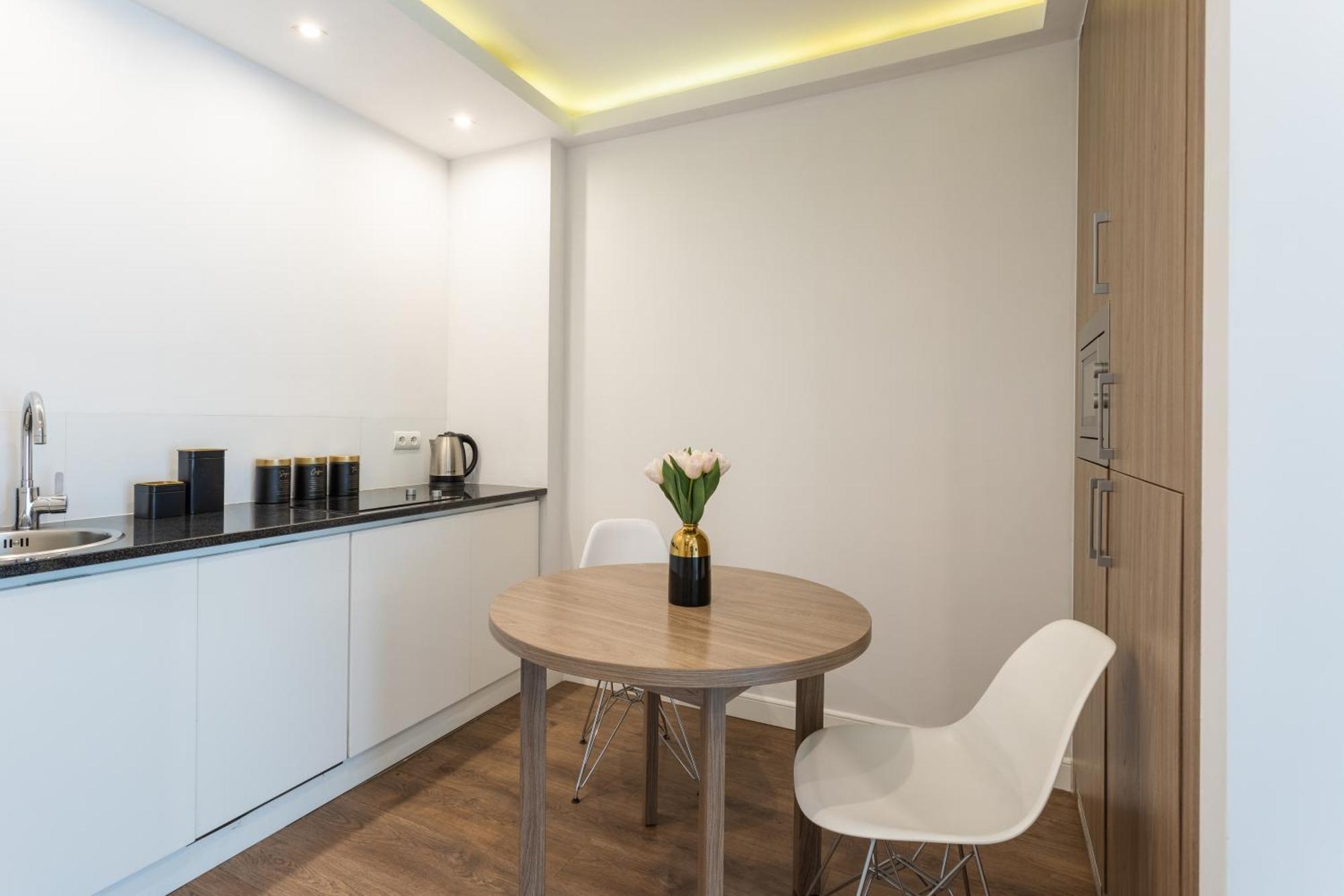 Golden Apartments Warsaw - Browary Warszawskie - Luxury & Cozy Apartments - Oxygen Residence- Wronia Dış mekan fotoğraf