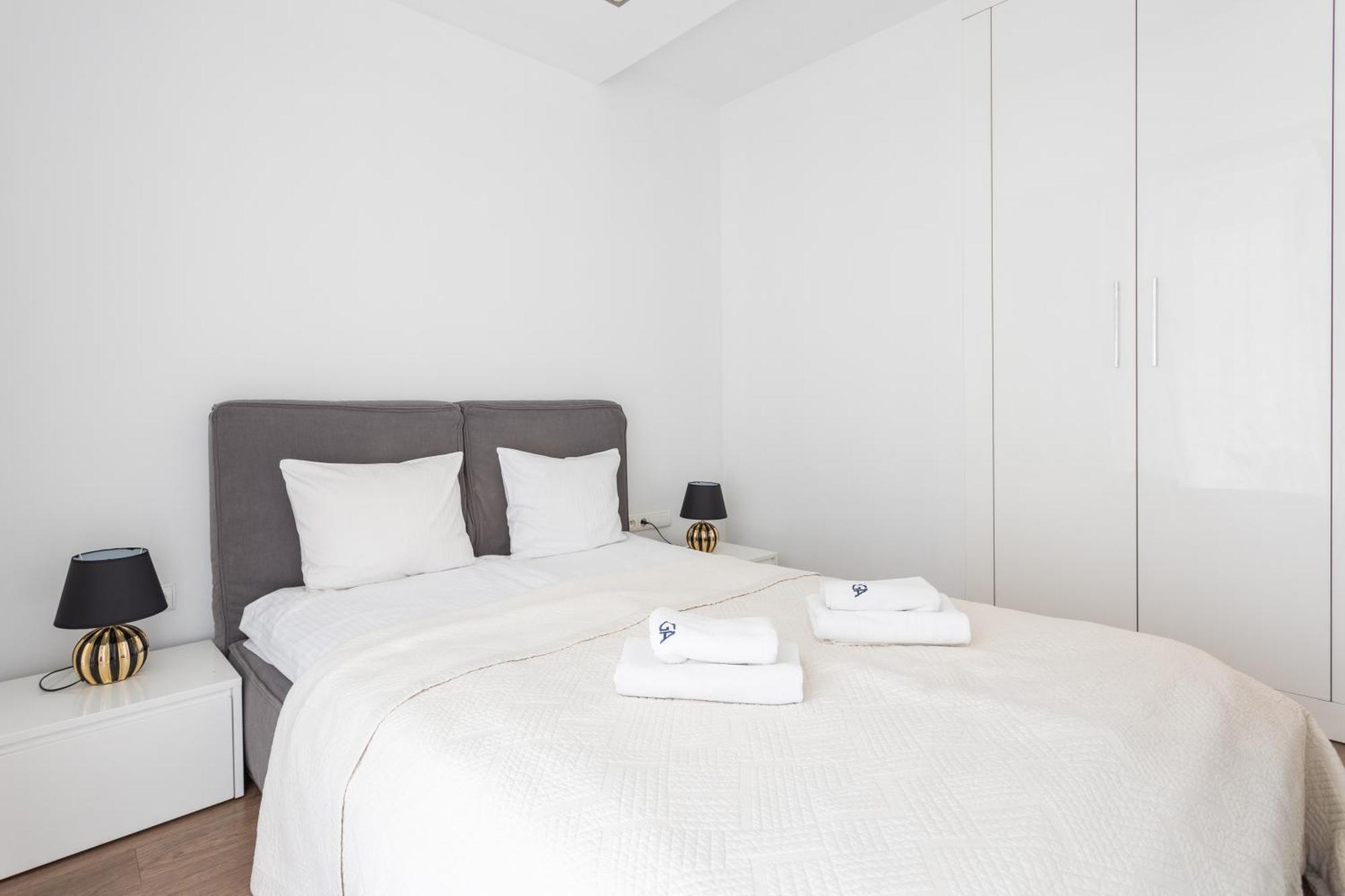 Golden Apartments Warsaw - Browary Warszawskie - Luxury & Cozy Apartments - Oxygen Residence- Wronia Dış mekan fotoğraf