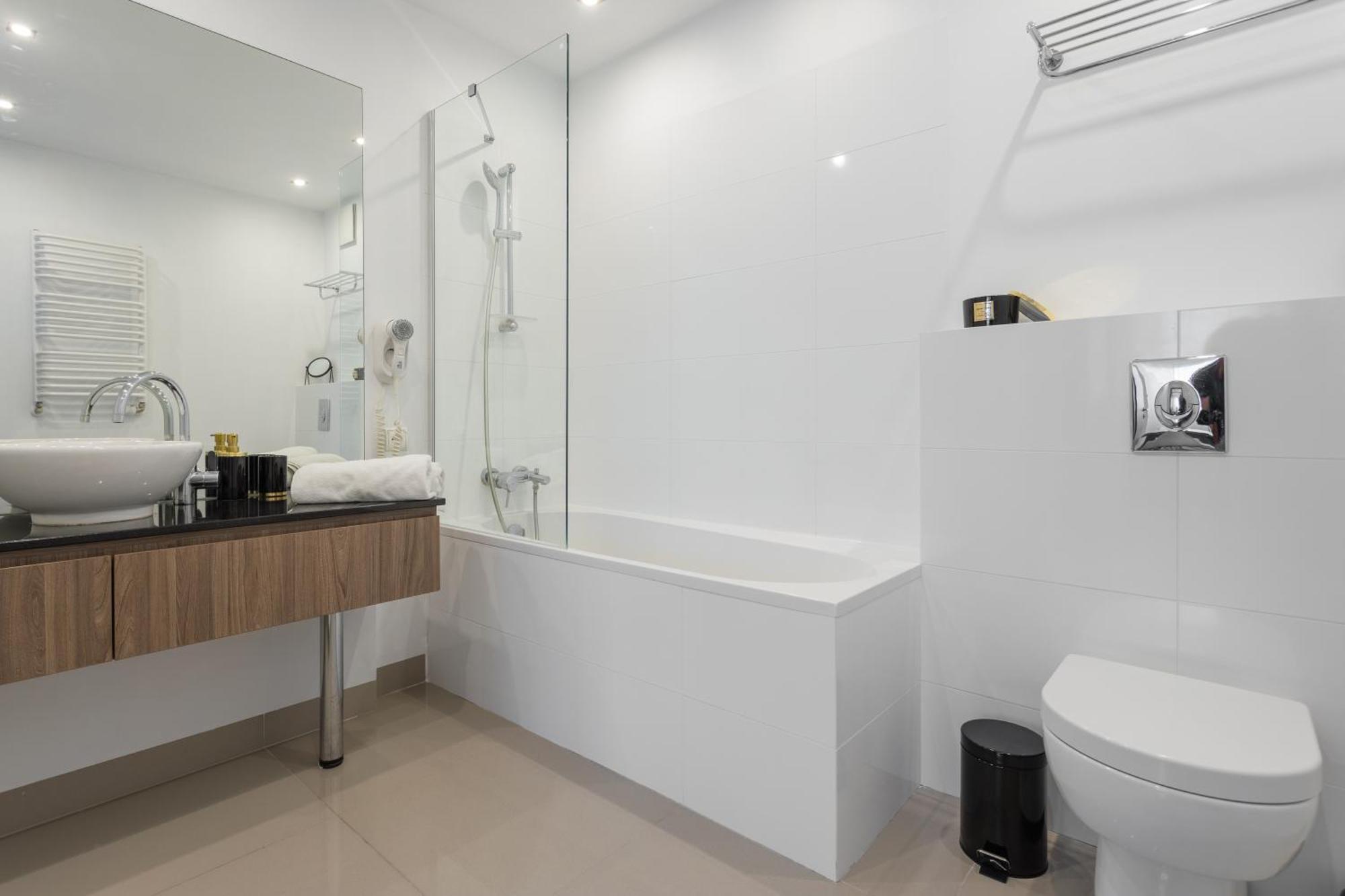 Golden Apartments Warsaw - Browary Warszawskie - Luxury & Cozy Apartments - Oxygen Residence- Wronia Dış mekan fotoğraf